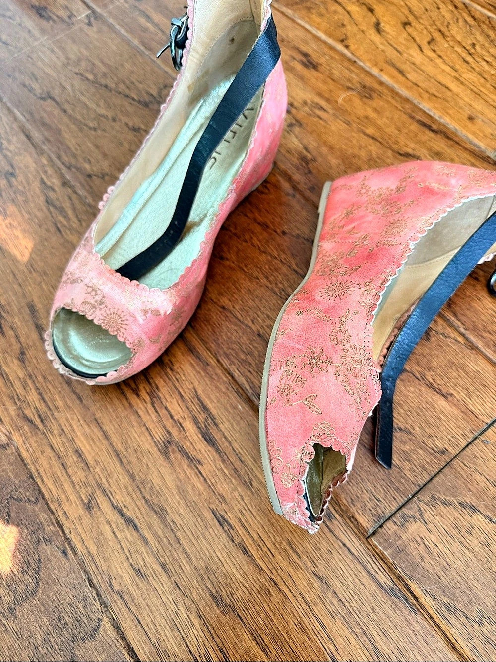 Floral Wedges in Pink Leather EU 39